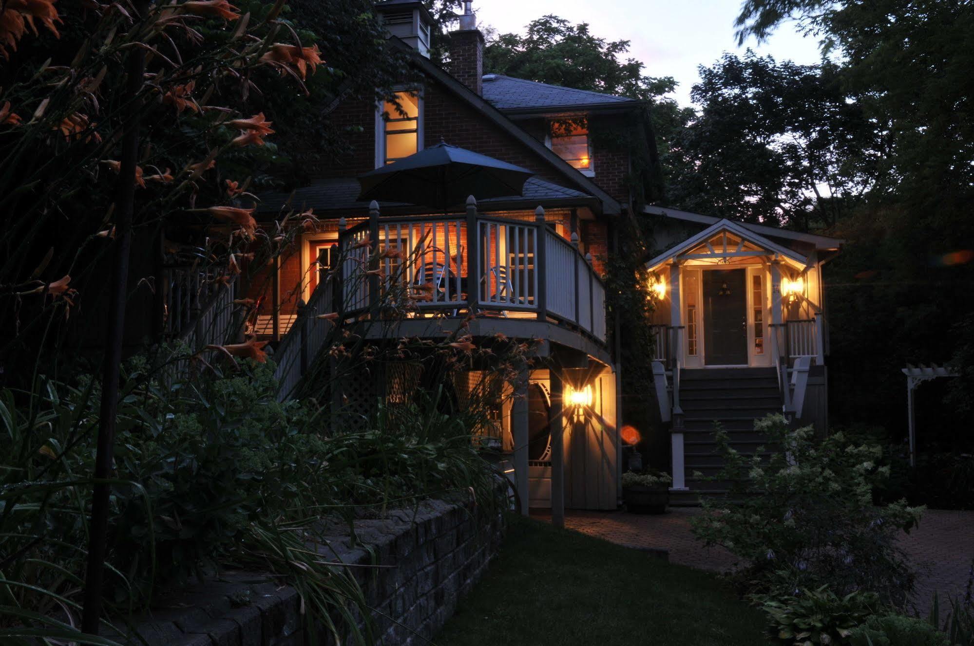 Plantation House Bed & Breakfast