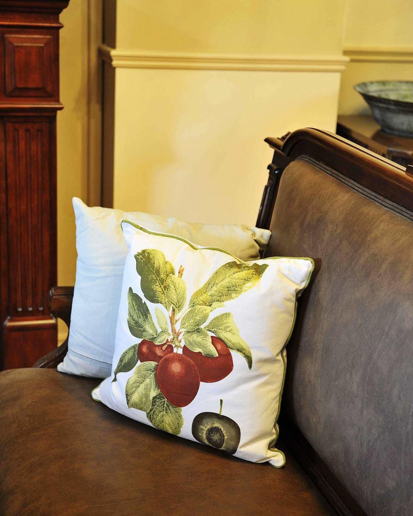 Plantation House 4*